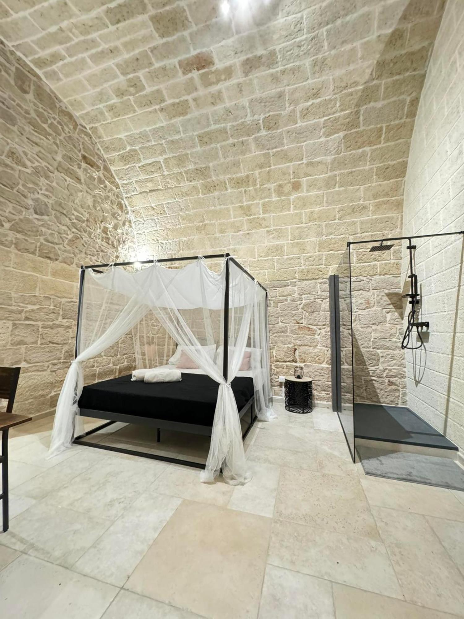 Amale Suite 25 Medioevo Design Corato Exterior foto