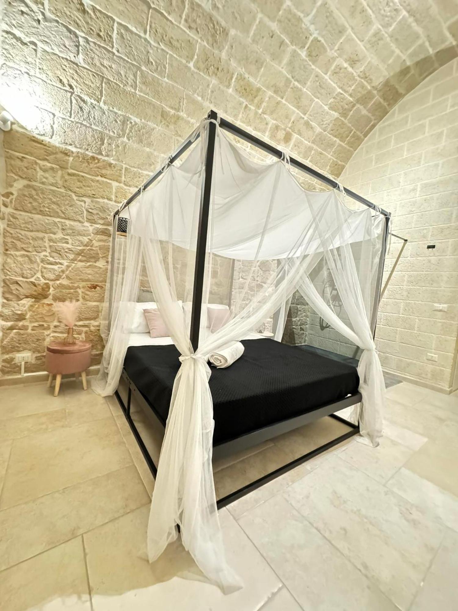 Amale Suite 25 Medioevo Design Corato Exterior foto